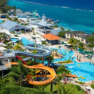 **** Hotel Beaches Jamaica