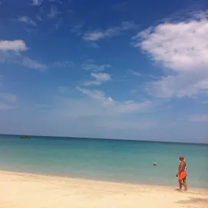 ** Hotel Roots Bamboo Jamaica